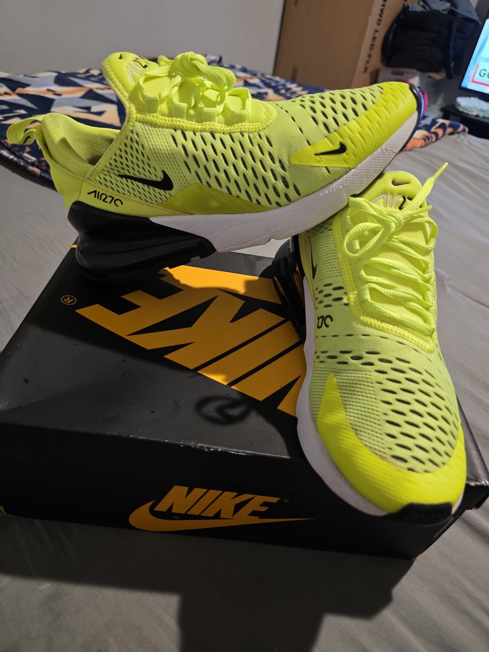 Nike Air Max 270 Volt Men’s Size 7 Green And Black